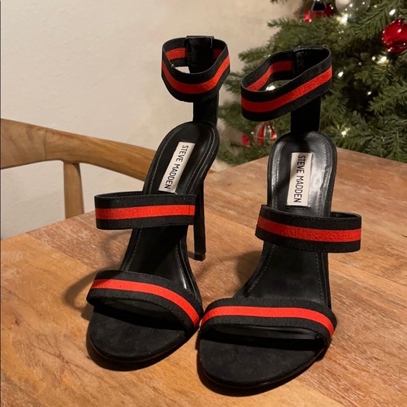 Steve Madden Crave Heels - Picture 1 of 4